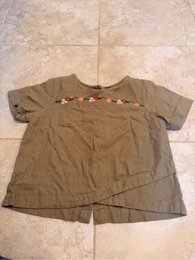 Linden Olive Green Short Sleeve Top with Floral Embroidery